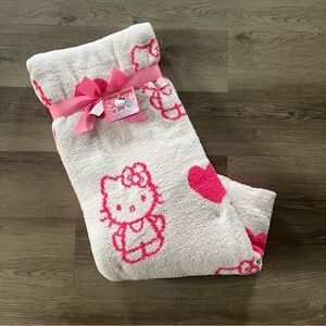 NWT! Sanrio Hello Kitty Pink and White Super Soft Reversible Blanket